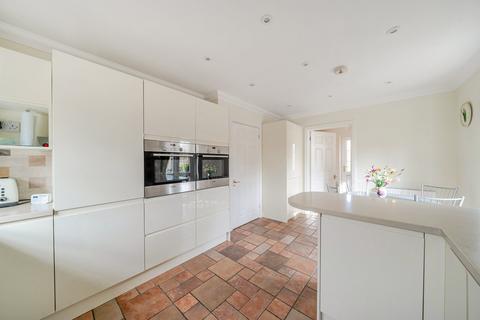 59 Ampthill Road, Shefford, SG17 5AZ