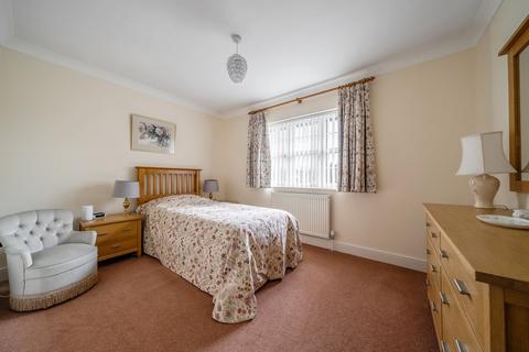 59 Ampthill Road, Shefford, SG17 5AZ