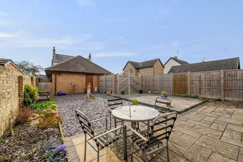 59 Ampthill Road, Shefford, SG17 5AZ