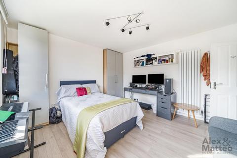 2 bedroom flat for sale, Wilson Grove, Bermondsey, SE16