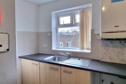 2 bedroom flat to rent, High Street, Felling NE10