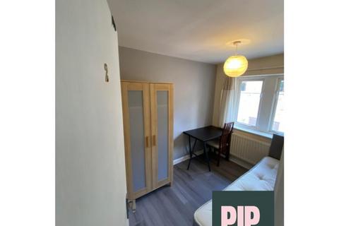 1 bedroom ground floor flat to rent, Vanbrugh Lane, Bristol BS16