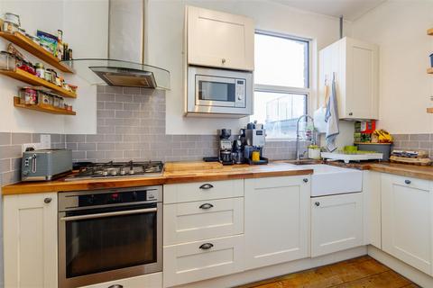 2 bedroom flat for sale, Fleet Road, Hampstead NW3