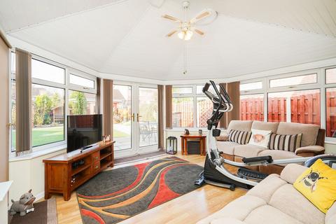 19 Pickard Drive, Sheffield, S13 8EW