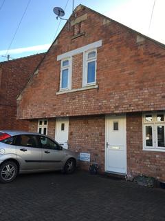 2 bedroom mews to rent, Worcester WR5