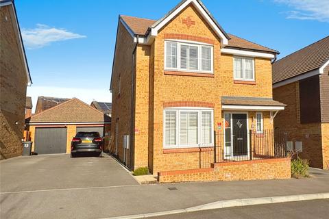 4 bedroom detached house for sale, Otter Drive, Calcot, Reading