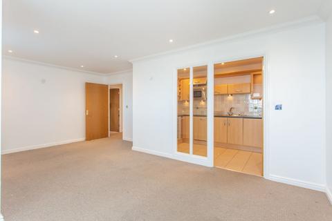 2 bedroom flat for sale, Marine Parade, Beacon Heights, CT5