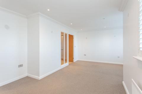 2 bedroom flat for sale, Marine Parade, Beacon Heights, CT5