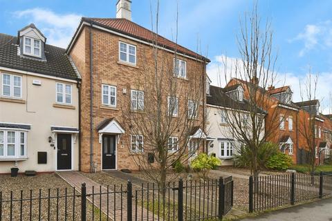 3 bedroom terraced house for sale, Pools Brook Park, Kingswood, Hull