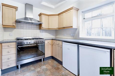 7 River Green, Buntingford, SG9 9ES