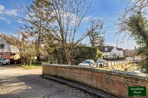 7 River Green, Buntingford, SG9 9ES