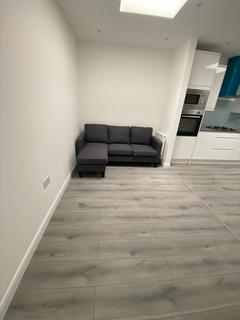 2 bedroom property to rent, Regents Park Road, London