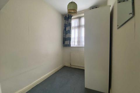 3 bedroom terraced house for sale, Glebe Avenue, Kenton