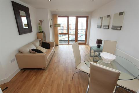 2 bedroom flat to rent, McClure House, Leeds Dock