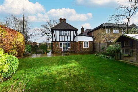 3 bedroom detached house for sale, Gregory Road, Hedgerley SL2