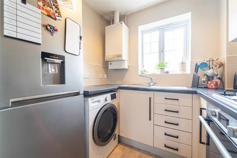 8 Bartley Crescent, Birmingham, B31 1UU