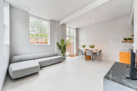 3 bedroom semi-detached house to rent, Takhar Mews, Battersea, London, SW11