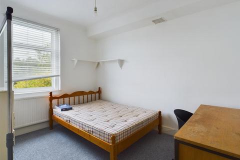 4 bedroom terraced house to rent, Riley Road, Brighton, East Sussex