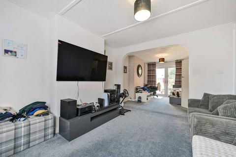 87 Kentons Lane, Windsor, SL4 4JH