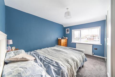 3 bedroom semi-detached house for sale, Kirkwood Drive, Newcastle Upon Tyne, NE3