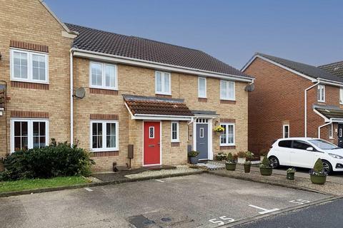 3 bedroom terraced house to rent, Greenfields Gardens, Greenfields, Shrewsbury