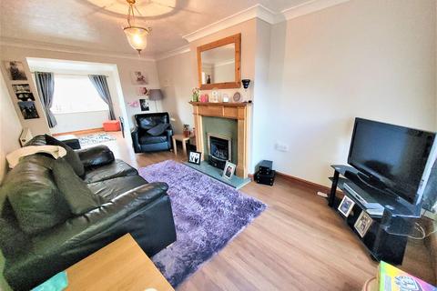 4 bedroom end of terrace house for sale, Kingsthorpe Avenue, Corby, NN17