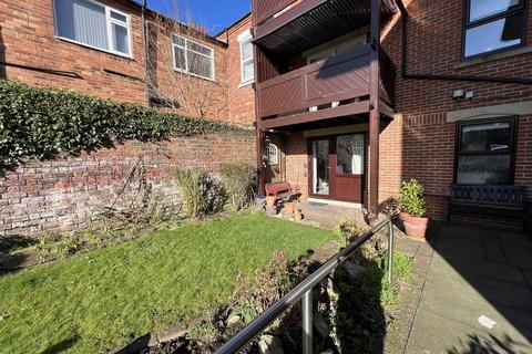 2 bedroom flat for sale, Greenbank Road, Darlington