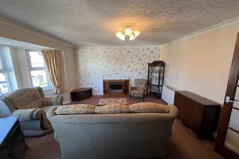 2 bedroom flat for sale, Greenbank Road, Darlington