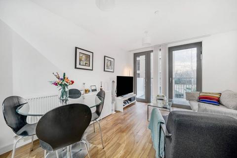 1 bedroom flat for sale, Waterside Heights, Royal Docks, London, E16