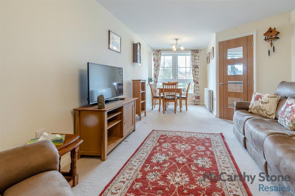 8638110-interior07.jpg