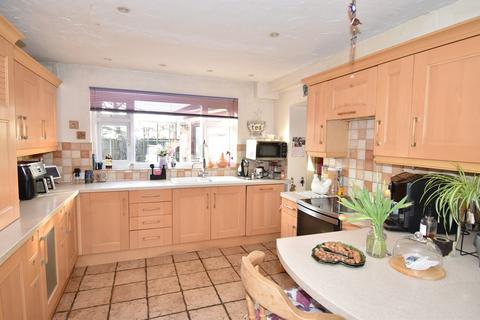 5 bedroom detached house for sale, High Street, Lenham, Maidstone, ME17