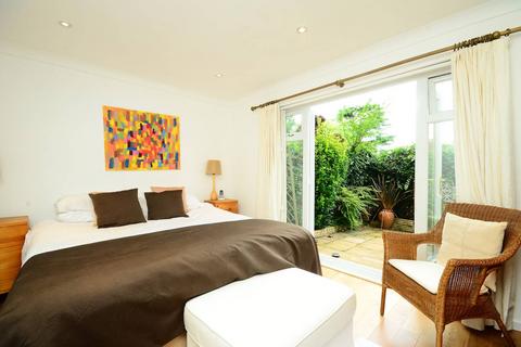 4 bedroom house to rent, Westleigh Avenue, Putney, London, SW15