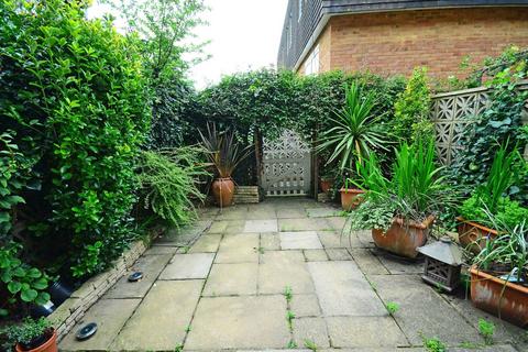 undefined, Westleigh Avenue, Putney, London, SW15