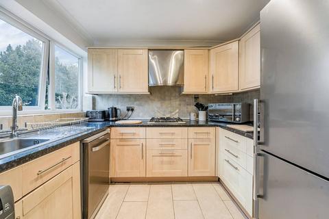 undefined, Westleigh Avenue, Putney, London, SW15