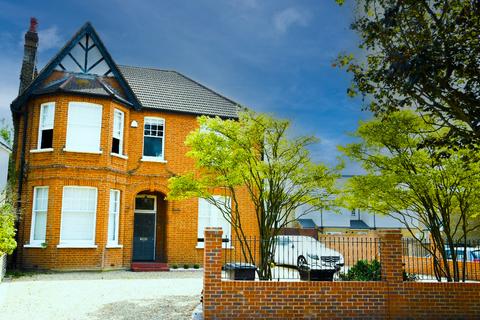 4 bedroom detached house for sale, Rodway Road, Bromley