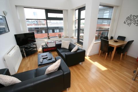 2 bedroom penthouse to rent, Brook House, Ellesmere Street, Manchester M15