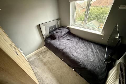 64 Berkeley Road, Shirley, Solihull, B90 2HT