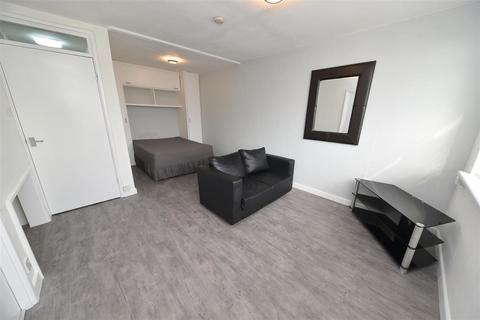 undefined, Savoy Close, Birmingham B32