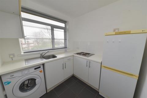 undefined, Savoy Close, Birmingham B32