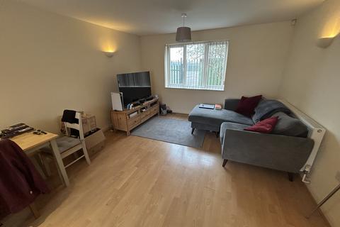 1 bedroom flat to rent, Bath Road, Longwell Green BS30