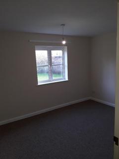 2 bedroom flat to rent, Westleigh Close, Northampton NN1