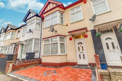 Inverness Avenue, Westcliff-on-Sea SS0