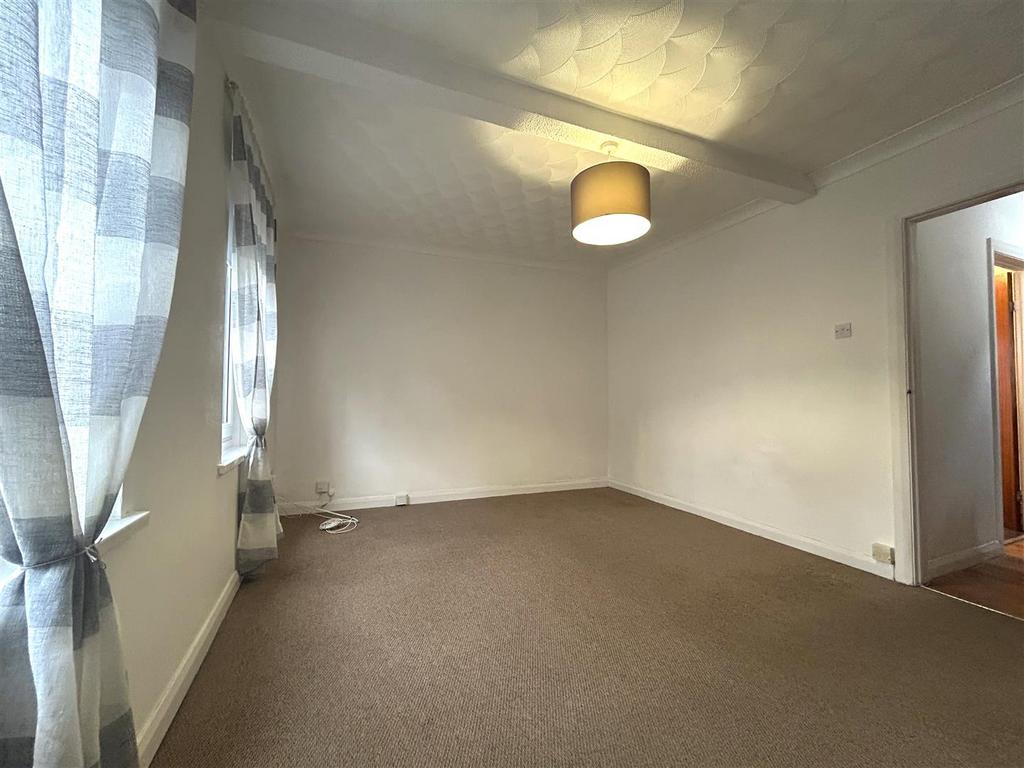 Flat 1