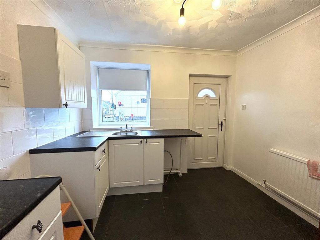 Flat 1