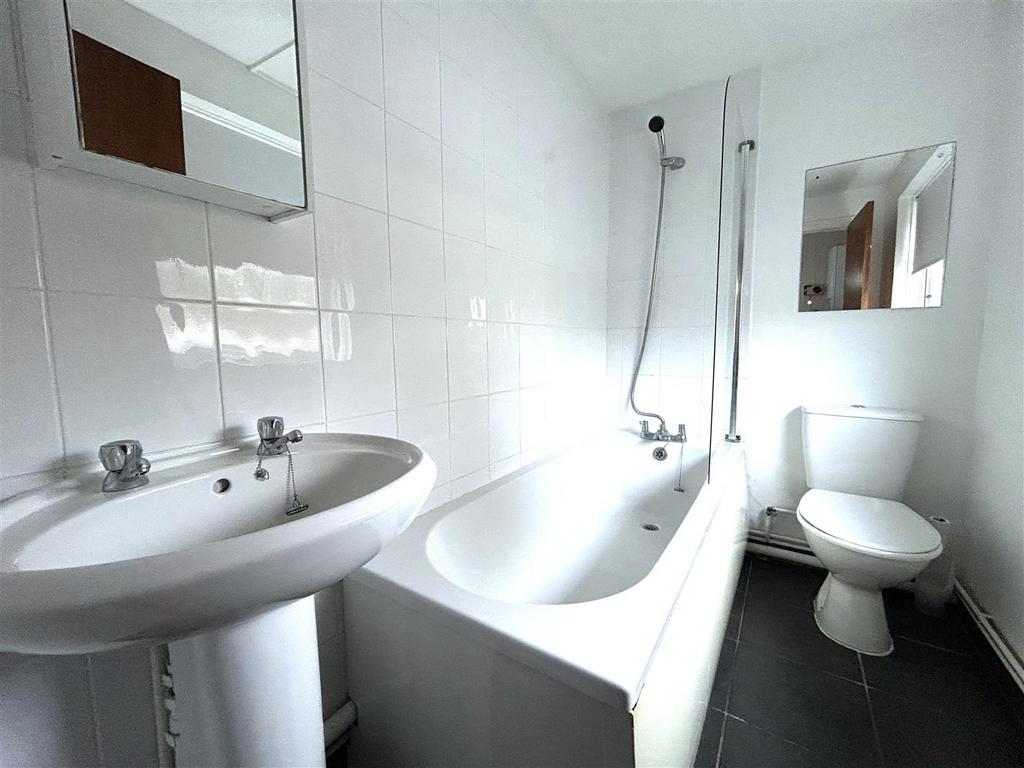 Flat 1