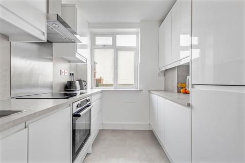 2 bedroom flat for sale, Maple Lodge, Whitefield Close, Putney