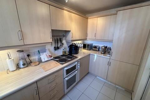 2 bedroom apartment to rent, Arosa Court, Wilmslow Road, Withington