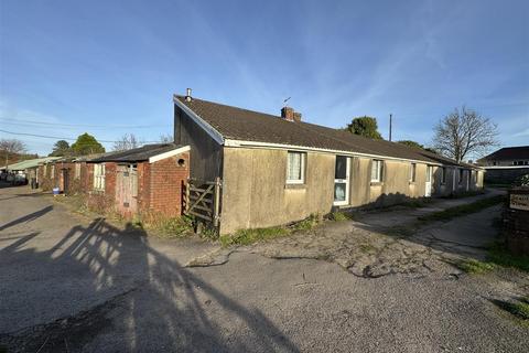 2 bedroom detached house for sale, Longford, Neath