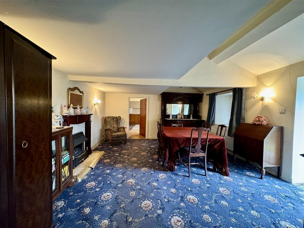 A further room view