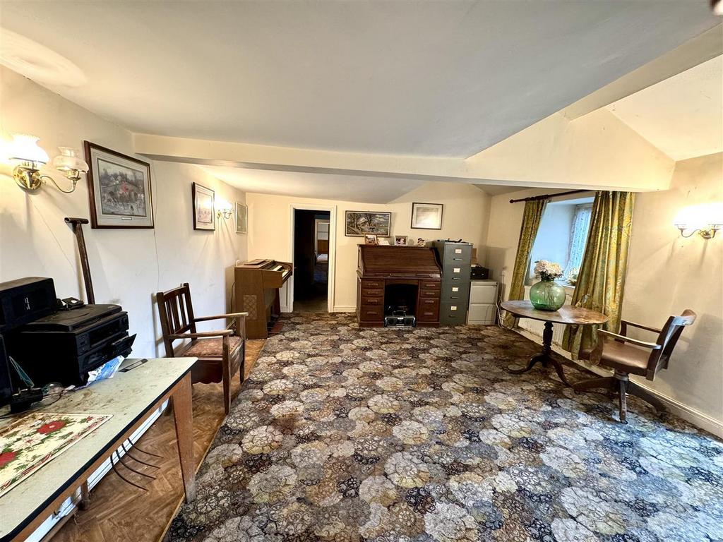 Another room aspect